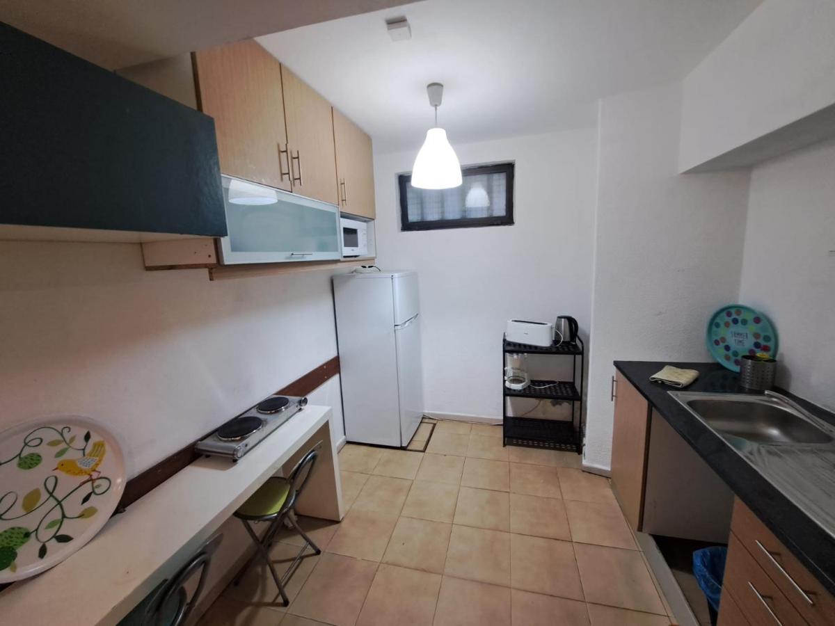 Spacious Economic Center Porto Flat Exterior photo